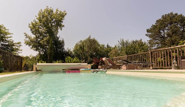 Les Collines du Pastel