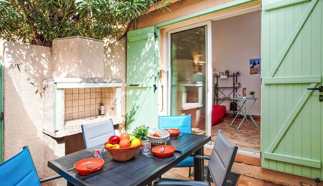 Les Coraux by Interhome
