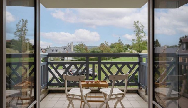 Les Coteaux by Interhome