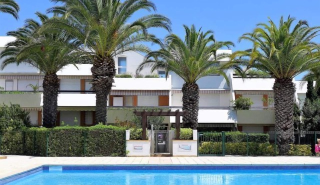 Les Cyprianes by Interhome