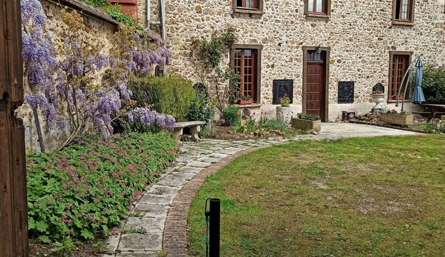 Les Dames de France.