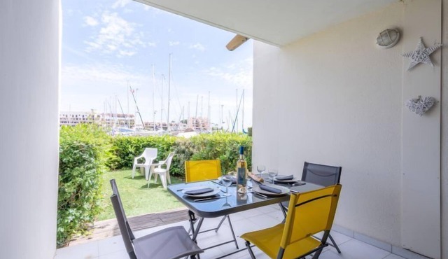 Les Deux Voiles by Interhome