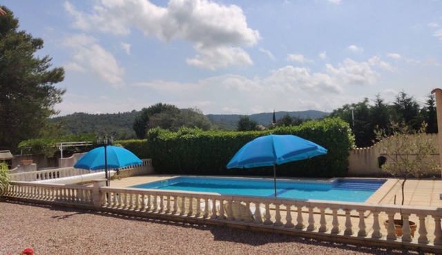 Les Ecologies for 8, 2 gites with pool with views over Cessenon sur Orb Village