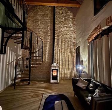 Les Ecuries de Rigny, Suite haut de gamme avec jardin, jacuzzi et piscine