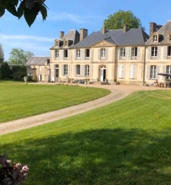 Les Escuries, dépendances du Château