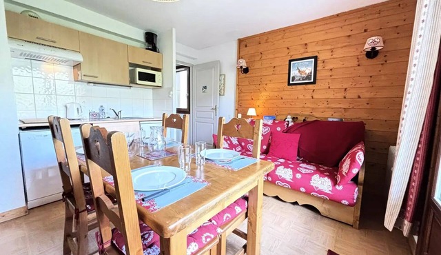 Les Evettes Chalets - Residence with pool at the foot of the slopes