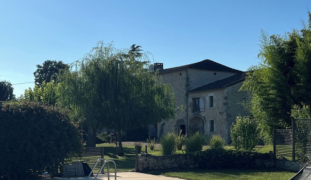 Les Foucauds. A little paradise among the vines