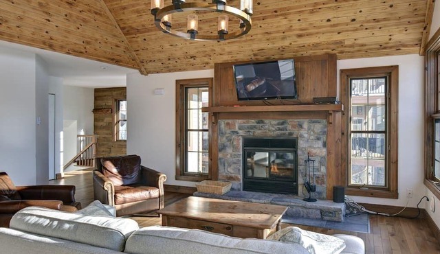 Les Falaises: Mont Tremblant Luxury Ski Retreat