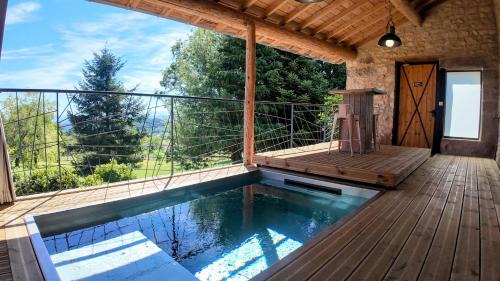 Les Fermes de Manat gîte romantique avec piscine balnéo et sauna