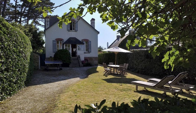 "Les Flots" - 10p - Beach direct access - parking (3 cars)