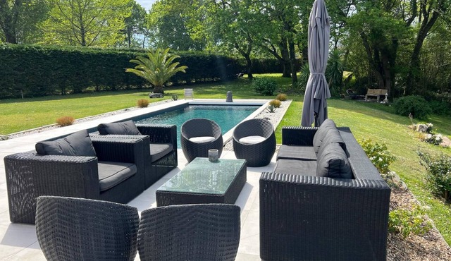 Less than 5 km from beaches.