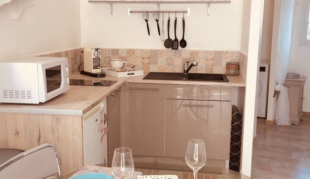 Les Papillons 40m2, a real cocoon for two lovers! Shared swimming pool