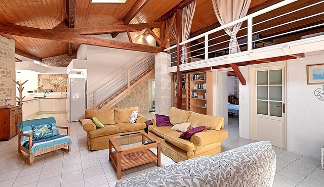 Les Vents de Gironde - Maison en pierre, piscine