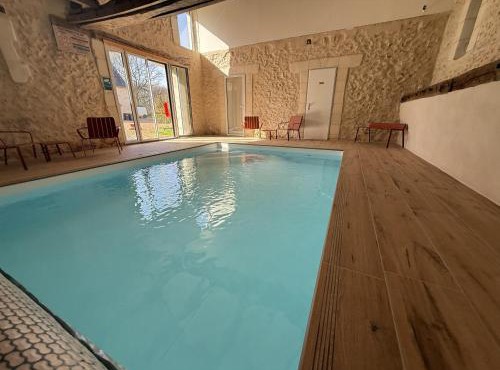 Les Gîtes de La Pellerie - 2 piscines intérieur & extérieur - Touraine - 3 gîtes - familial, calme, campagne