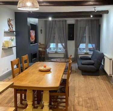 Les Gîtes de Monthermé Le Duplex avec vue sur la Meuse