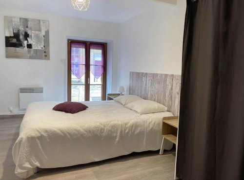 Les Gîtes de Monthermé La Maison authentique du centre historique