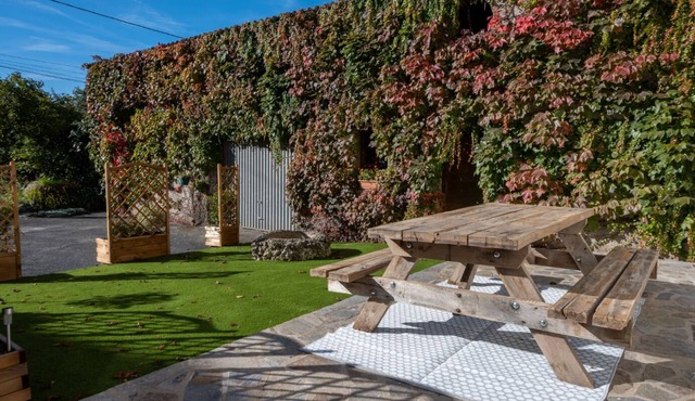 Les Gîtes de Paul & Augustine for 12 people