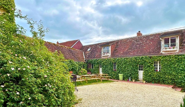 Les Gîtes de Pronleroy : Longère de Charme Evasion Nature