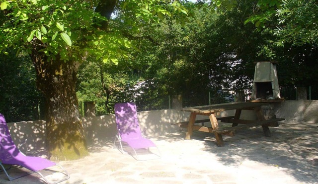 LES GENETS - CASTANET-LE-HAUT