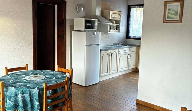 Les Genêts (T2 ground floor) with swimming pool