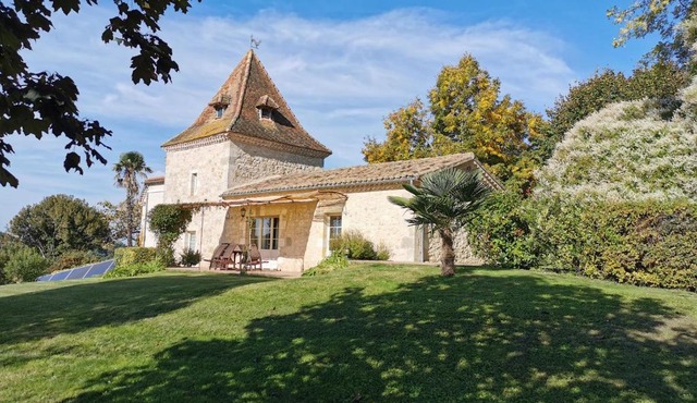 Les gites de Peyrouton: le Pigeonnier et la Borde