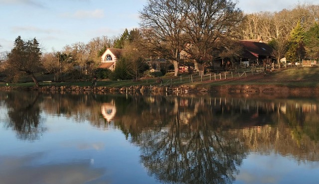 Les gites du Gué Rabot, heated indoor swimming pool, sports hall, tennis court