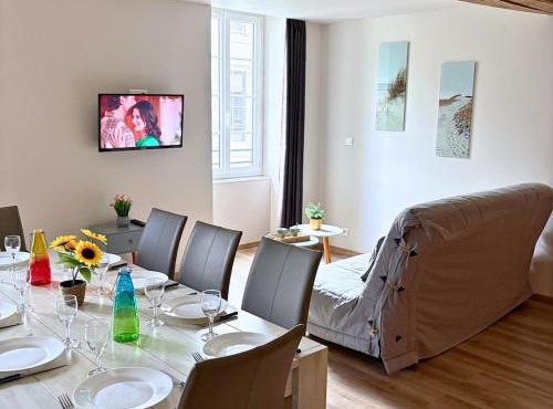 Les Glaneuses Gîte Le Grand 8 centre-bourg 3 min du Puy duFou