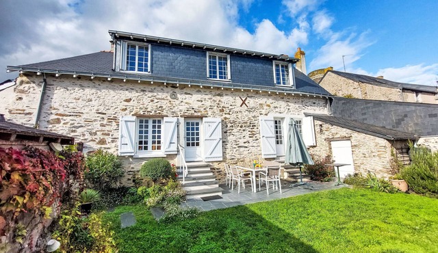 Les Goganes by Interhome