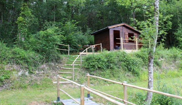 LES GRANGES D'ANTAN - le REFUGE FORESTIER - INSOLITE SANS EAU - ELECTRICITE AVEC BATTERIE NOMADE