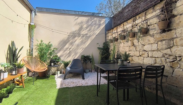 ★Les Grumes ★Centre Ville★Patio★Wifi