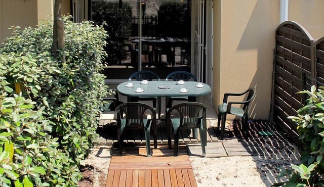 Les Hameaux de l'Océan 46J by Interhome