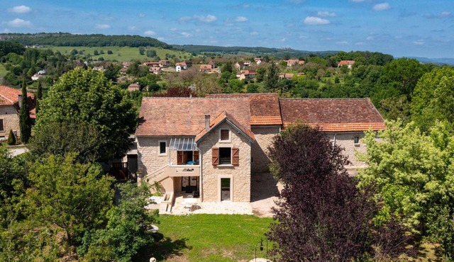 Les Haut" estate with private garden