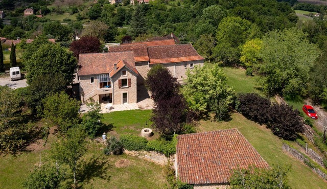 Les Haut" estate with private garden