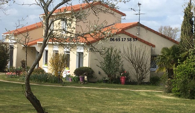 Les Hauts de Bonnemort, space, independence, breakfasts.