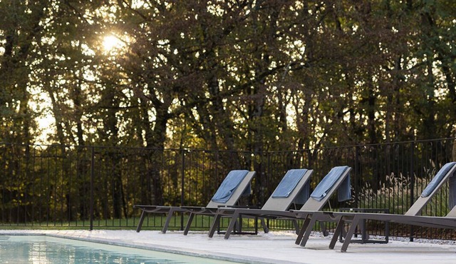 Les Hauts de Chaunac (5 stars) : view 180°, swimming pool 28°, air conditioning