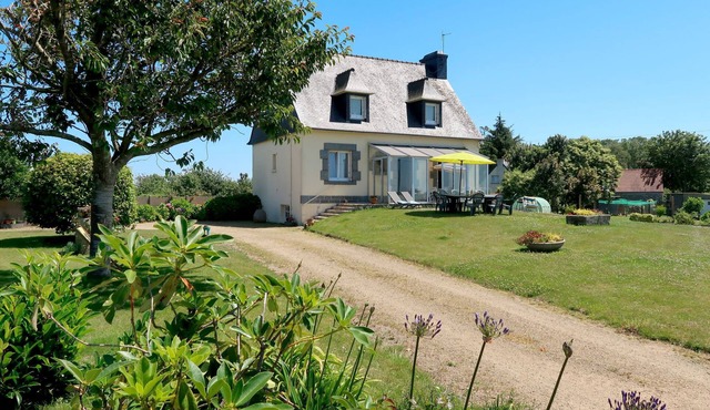 Les Hortensias by Interhome