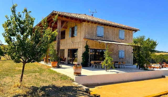 Les Jardins de Roquevidal. Maison Calme en Campagne, Idéale Pour Famille/amis