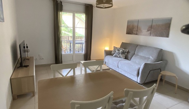 Les Jasmins, Gîte dans résidence,terrasse, piscin