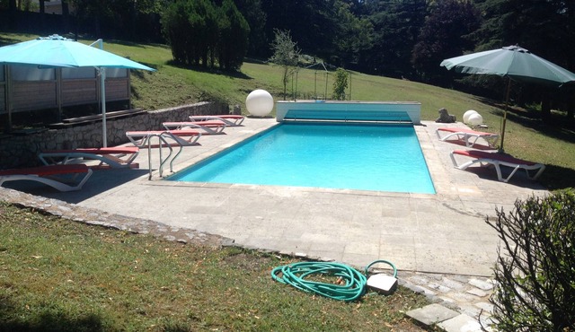 Les Lamas - House with a swimming-pool, jacuzzi and garden