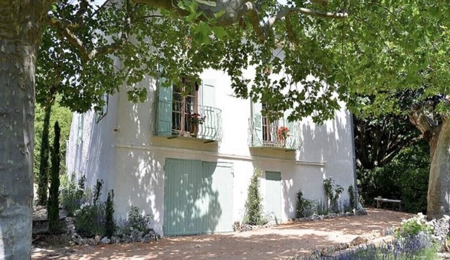 Les Lavandes family home, not overlooked, heated & private swimming pool,