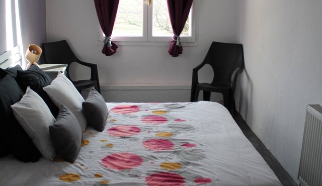 “Les Lavandes” Room: Mountain View, Shared Garden & Wi-Fi