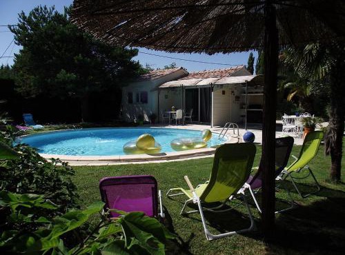 Les Lavandes le petit mazet privee avec la piscine privee