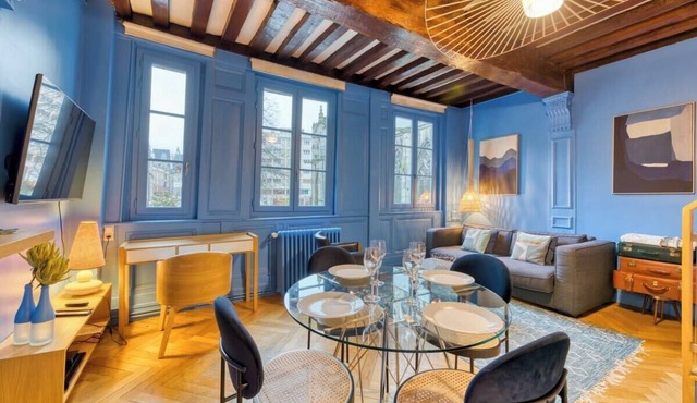 *Les Loges Saint Éloi : Somptueux F4 pour 7 personnes*