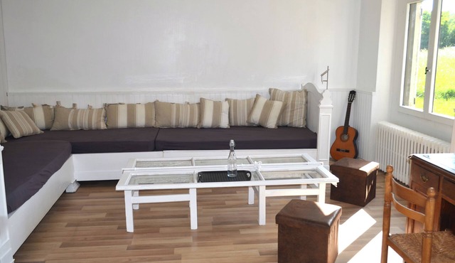 Les lucioles en Périgord: charm, calm, nature and freshness. in the forest