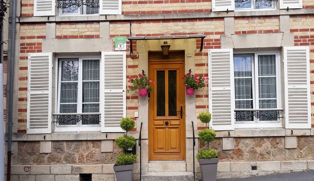 Les Macas - La Neuville-au-pont