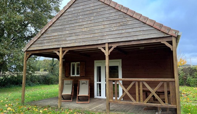 Les maisonnettes du lac - base de loisirs Lavaré