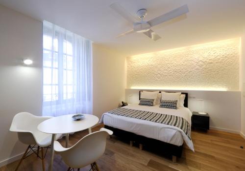 Les Maisons du Pont - Charme & Caractère