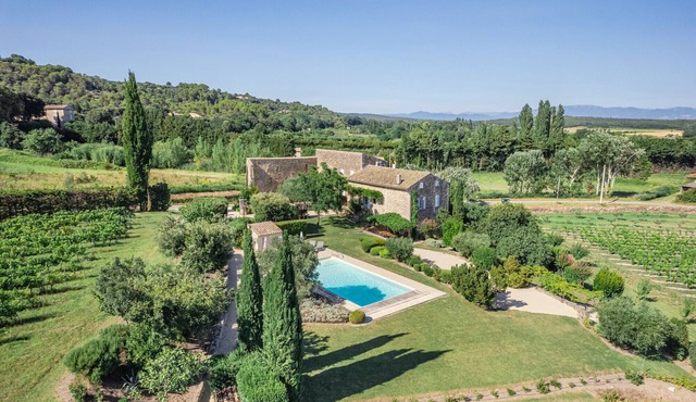 les Marcellines, character property with heated swimming pool and views