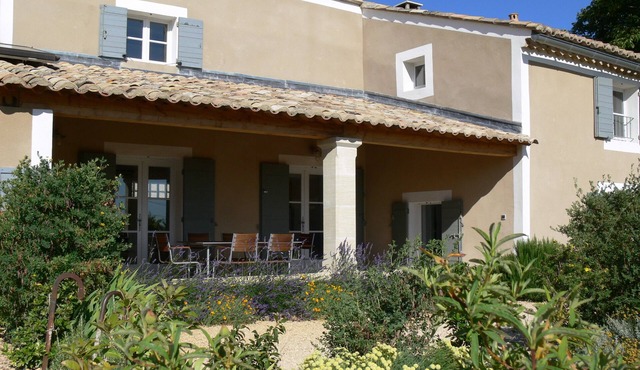 Les Marronniers, villa with pool on working vineyard in Drome Provençale