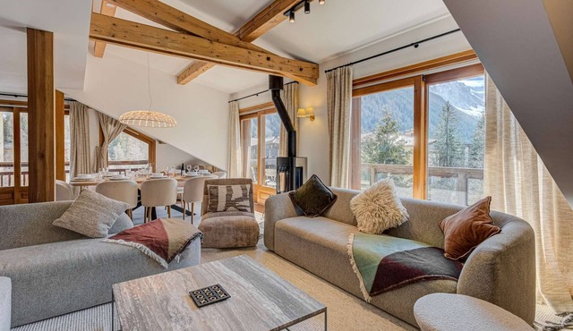 Les Melées Apartments - Alpes Travel - Argentiere (2 apartments sleeping 6/8 and 8)